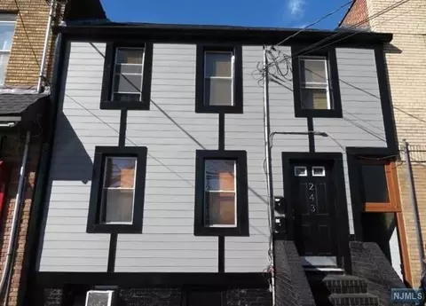 243 Adams St, Newark, NJ 07105