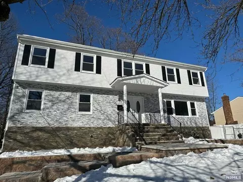 113 Knickerbocker Rd, Demarest, NJ 07627