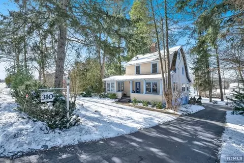 310 Franklin Tpke, Mahwah, NJ 07430