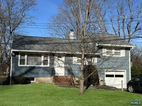 12 Harvard Pl, Westwood, NJ 07675