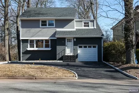 85 W Ivy Ln, Englewood, NJ 07631
