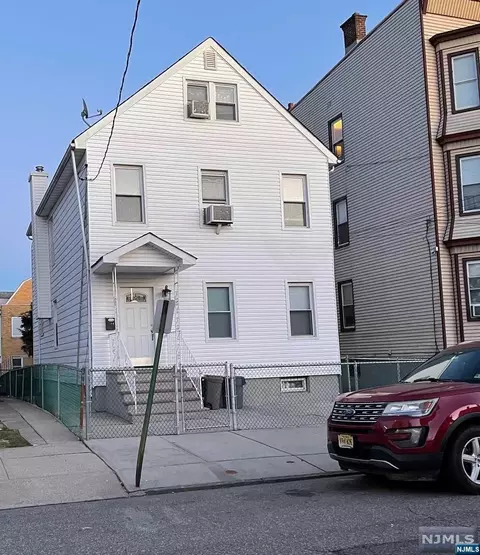196 Devon St, Kearny, NJ 07032 photo 1