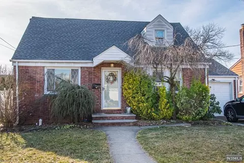 12-16 Lexington St, Fair Lawn, NJ 07410