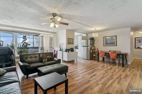 90 Prospect Ave #3A, Hackensack, NJ 07601
