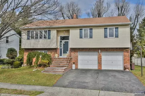 7-21 Oak St, Fair Lawn, NJ 07410