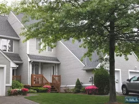 17 Sutton Way, Township Of Washington, NJ 07676