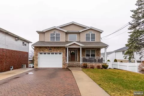 61 Garden St, Wood Ridge, NJ 07075
