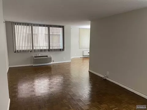 326 Prospect Ave #11J, Hackensack, NJ 07601