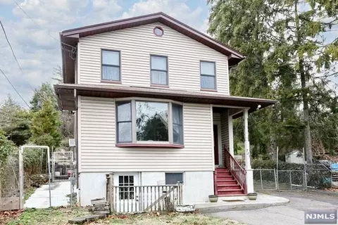 725 Belmont Ave, North Haledon, NJ 07508