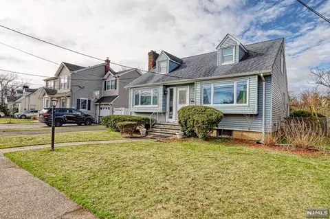 12-44 12th St, Fair Lawn, NJ 07410