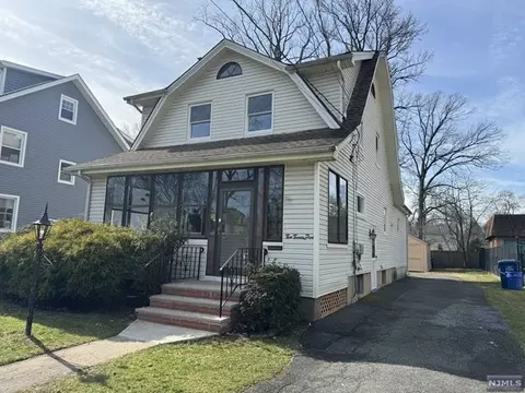 225 Poplar Ave, Hackensack, NJ 07601