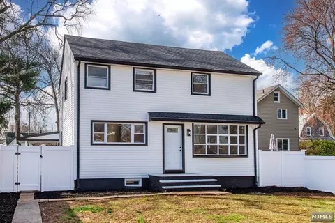 79 Bogert St, Teaneck, NJ 07666