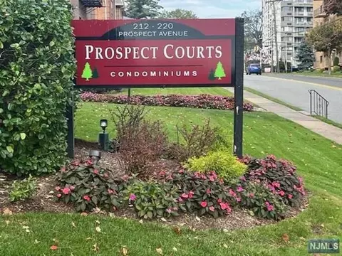 212 Prospect Ave #4C, Hackensack, NJ 07601