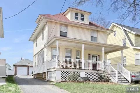96 Overpeck Ave, Ridgefield Park, NJ 07660