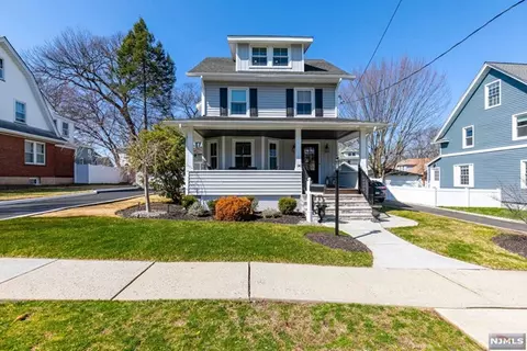 14 Courier Pl, Rutherford, NJ 07070