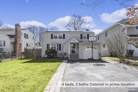 24 Highwood Ave, Waldwick, NJ 07463