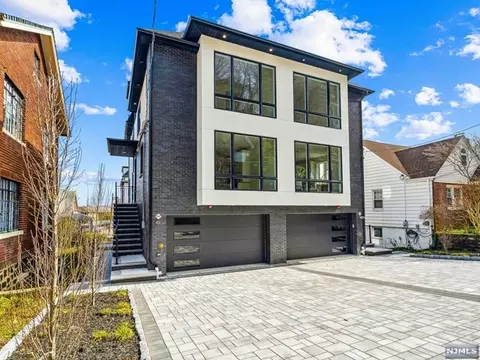 689 Undercliff Ave #A, Edgewater, NJ 07020