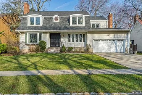 70 Eastbrook Dr, River Edge, NJ 07661