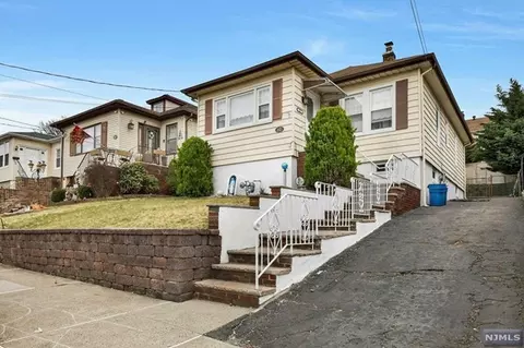 62 Fairmount Ave, North Arlington, NJ 07031