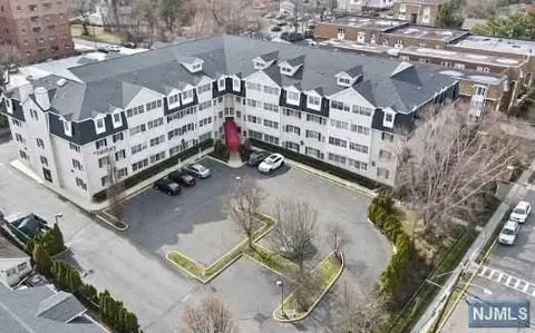 131 Clinton Pl #202, Hackensack, NJ 07601