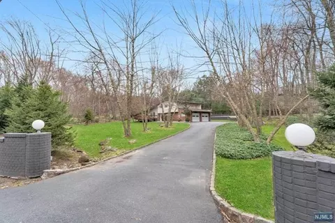 214 Piermont Rd, Norwood, NJ 07648