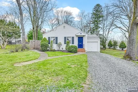 193 Park Ave, Park Ridge, NJ 07656