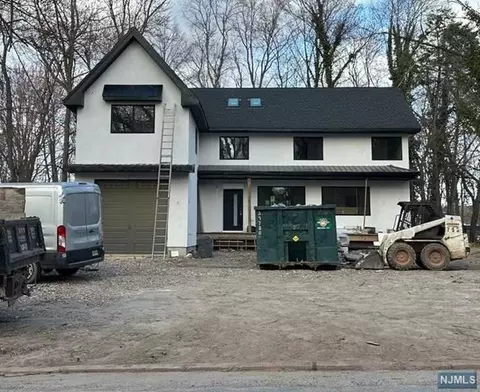 527 High St, Closter, NJ 07624