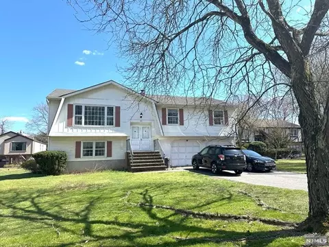65 Forest Ave, Westwood, NJ 07675