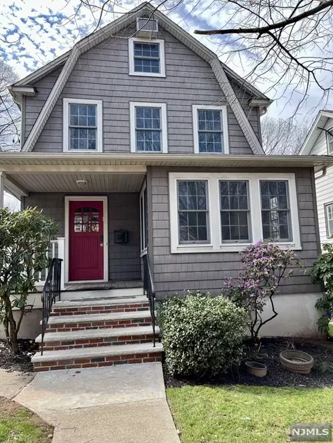 528 Terhune St, Teaneck, NJ 07666