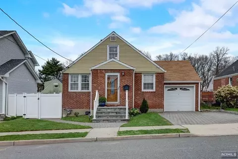 225 Coolidge Ave, Hasbrouck Heights, NJ 07604