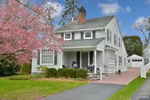 369 Spring Ave, Ridgewood, NJ 07450