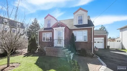 319 E Madison Ave, Dumont, NJ 07628