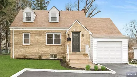 640 Maple Ave, Ridgefield, NJ 07657