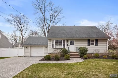 336 Howard St, Westwood, NJ 07675