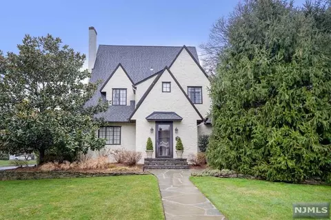340 Spring Ave, Ridgewood, NJ 07450