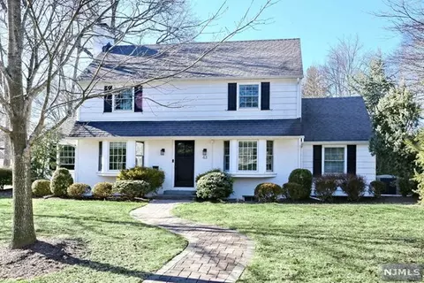 63 Forest Rd, Demarest, NJ 07627