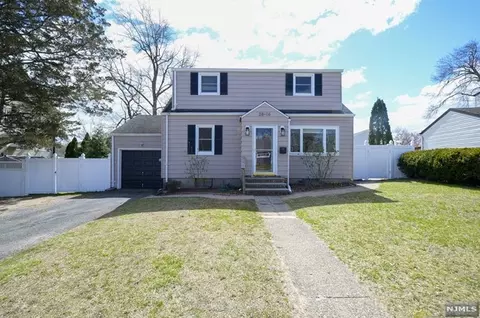 28-16 Sherman Pl, Fair Lawn, NJ 07410