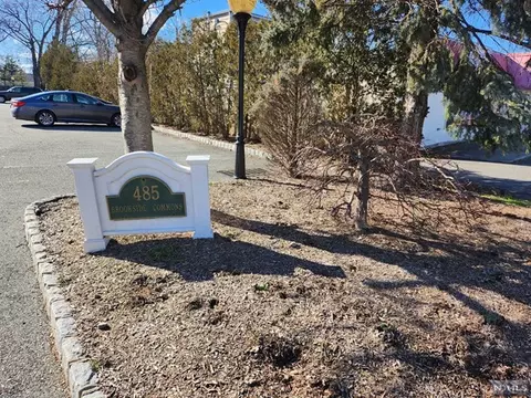 485 Saddle River Rd #6, Saddle Brook, NJ 07663