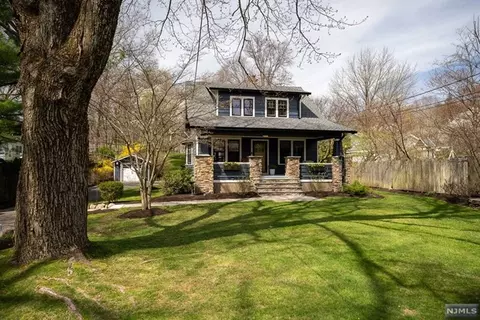 262 Forest Rd, Mahwah, NJ 07430