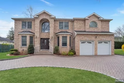 779 Highland Ave, Paramus, NJ 07652