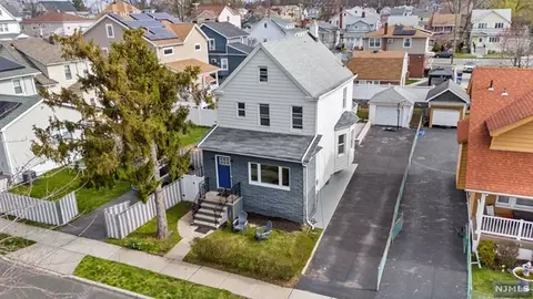 409 3rd Ave, Lyndhurst, NJ 07071