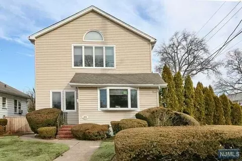 293 Madison Ave, New Milford, NJ 07646