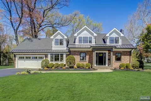 301 Meadowbrook Ave, Ridgewood, NJ 07450