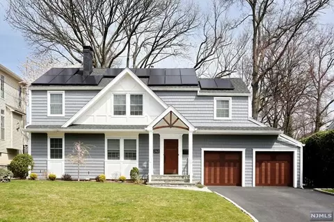 262 Webb Ave, River Edge, NJ 07661