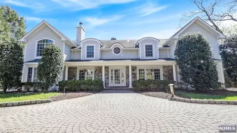 50 Skyline Dr, Saddle River, NJ 07458