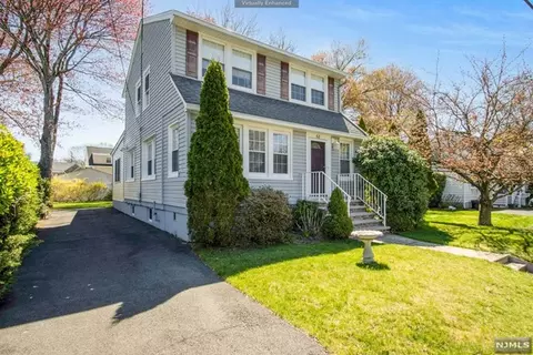 68 Chestnut St, Hillsdale, NJ 07642