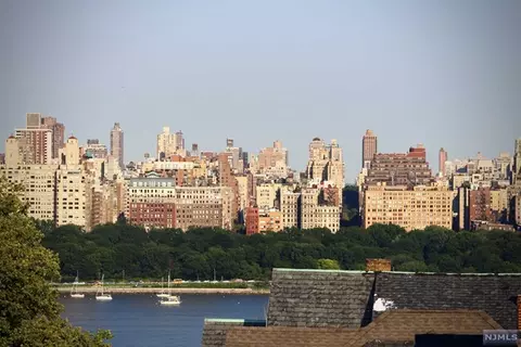 7612 Park Ave #D4, North Bergen, NJ 07047