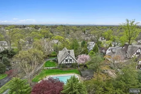 277 Upper Mountain Ave, Montclair, NJ 07043