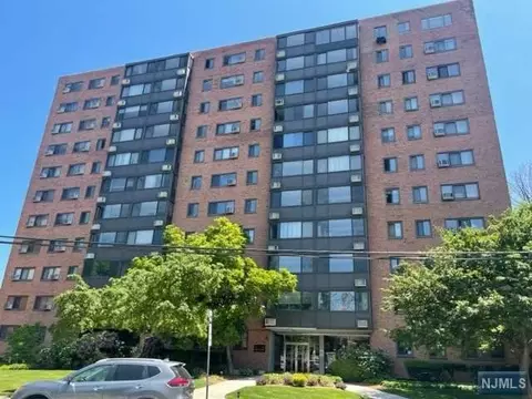 90 Prospect Ave #6C, Hackensack, NJ 07601