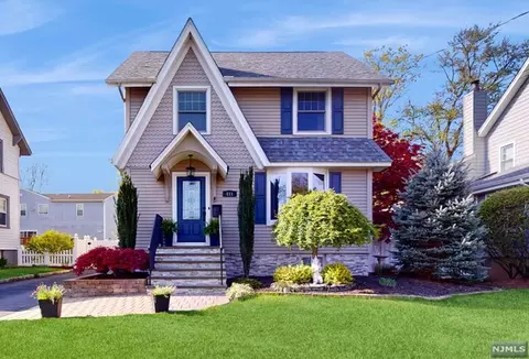 111 E Linden Ave, Dumont, NJ 07628